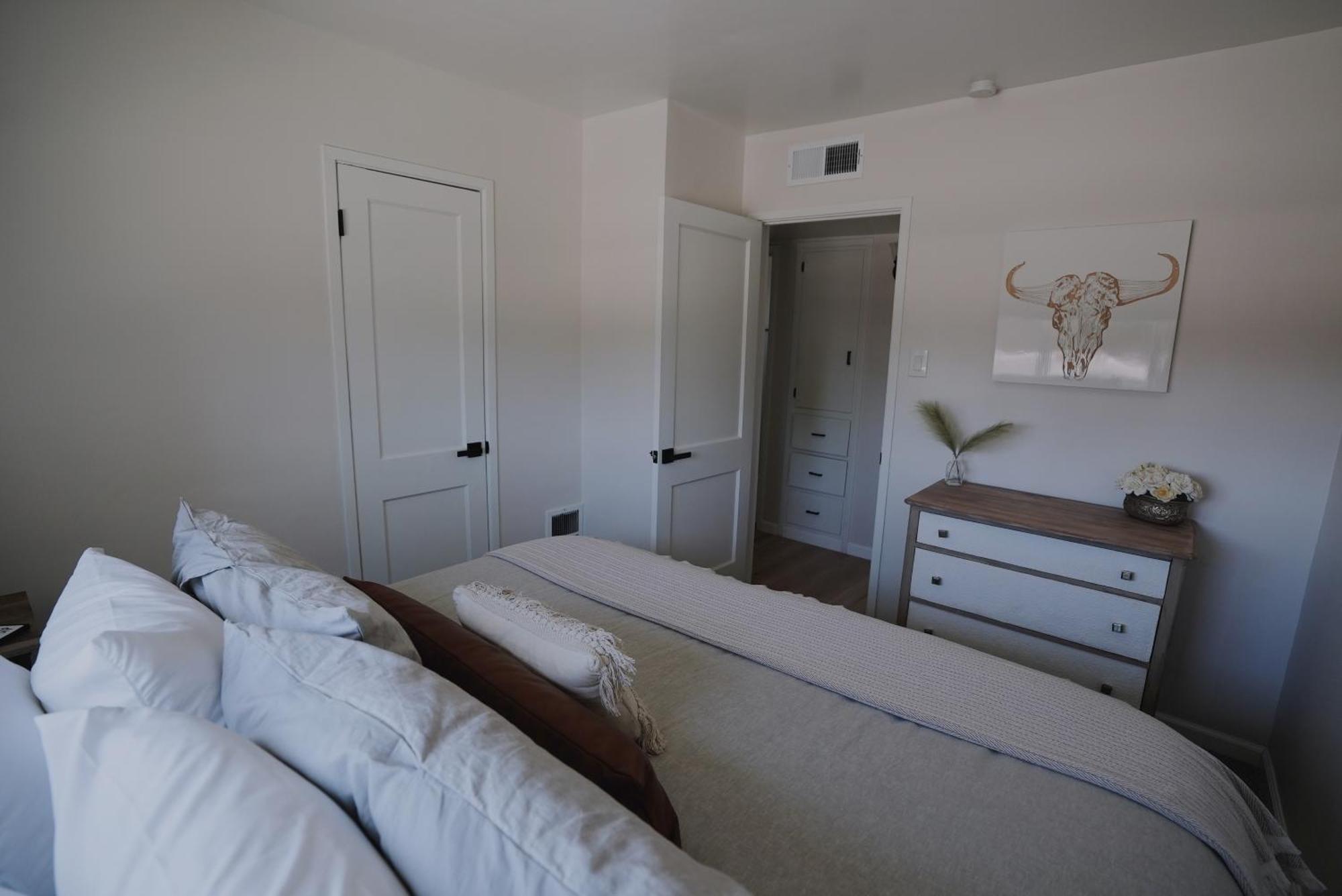 Centrally Located! Remodeled! Huge Backyard! The White House Albuquerque Exteriér fotografie